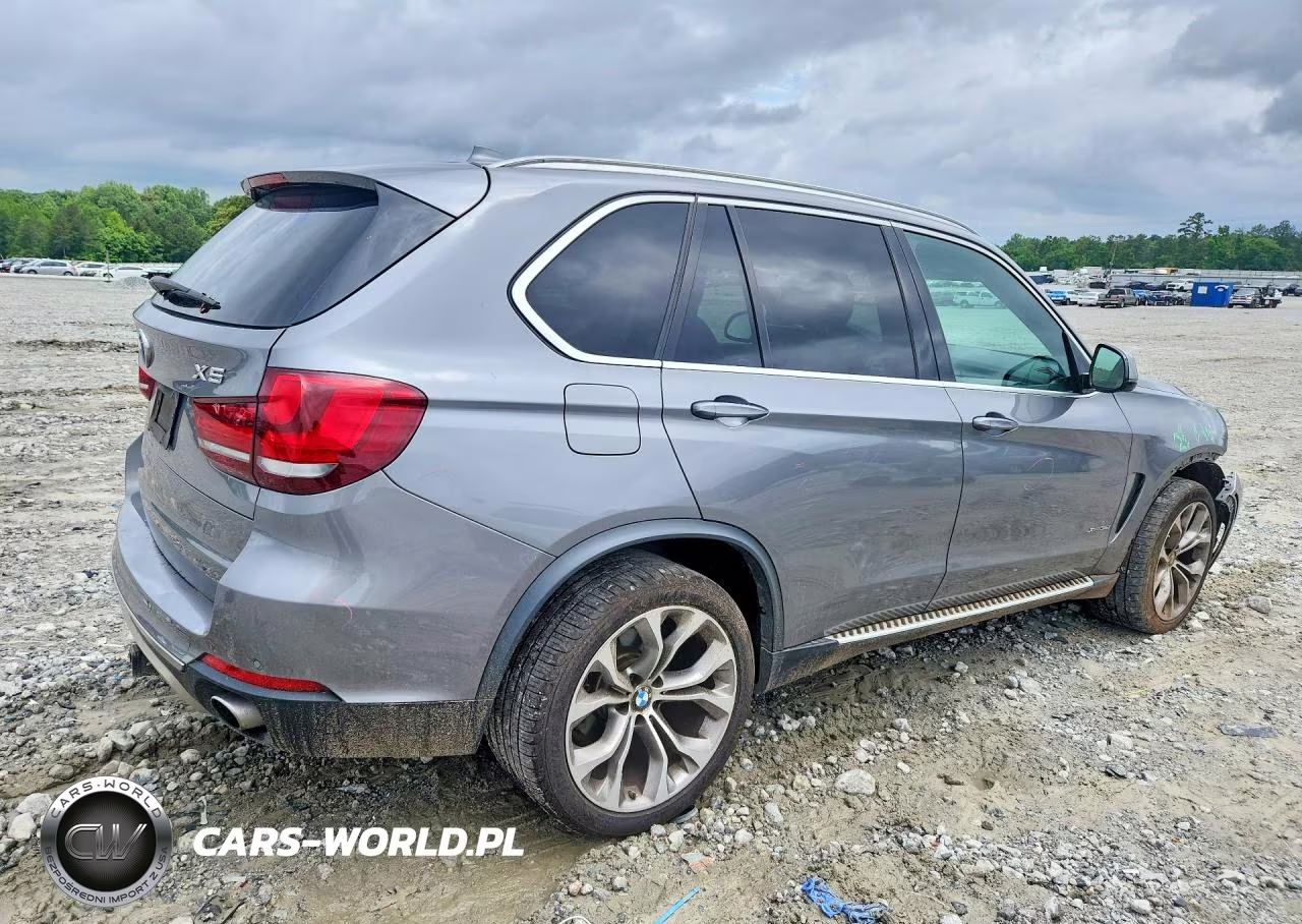 2015 BMW X5 xDrive35I VIN:5UXKR0C5XF0P11685 - 3