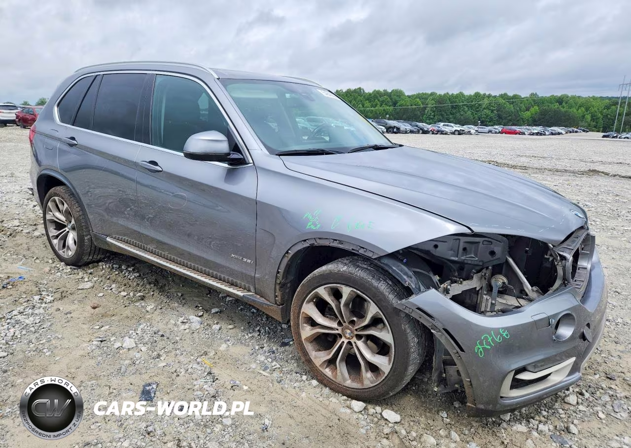 2015 BMW X5 xDrive35I VIN:5UXKR0C5XF0P11685 - 4
