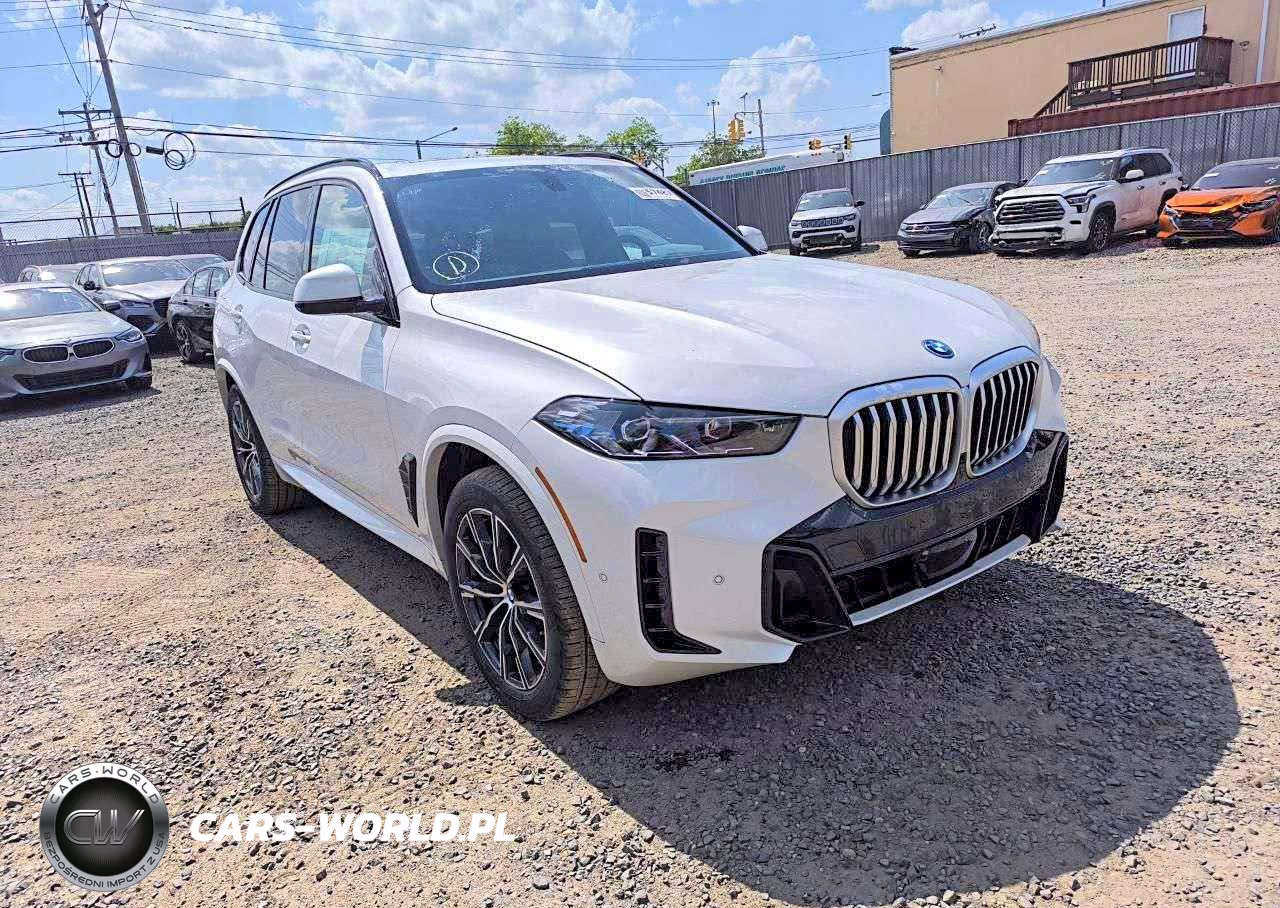 2026 BMW X5 xDrive50E VIN:5UX43EU04T9355056 - 3