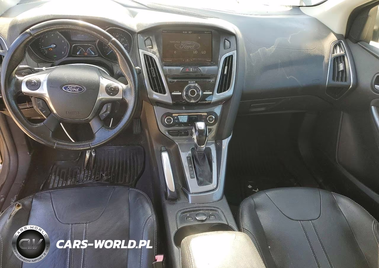 2013 Ford Focus Titanium VIN:1FADP3N28DL158315 - 8