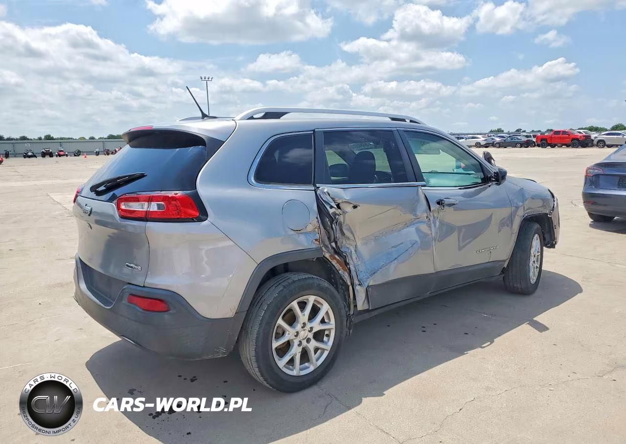 2016 Jeep Cherokee Latitude VIN:1C4PJLCB0GW264059 - 3
