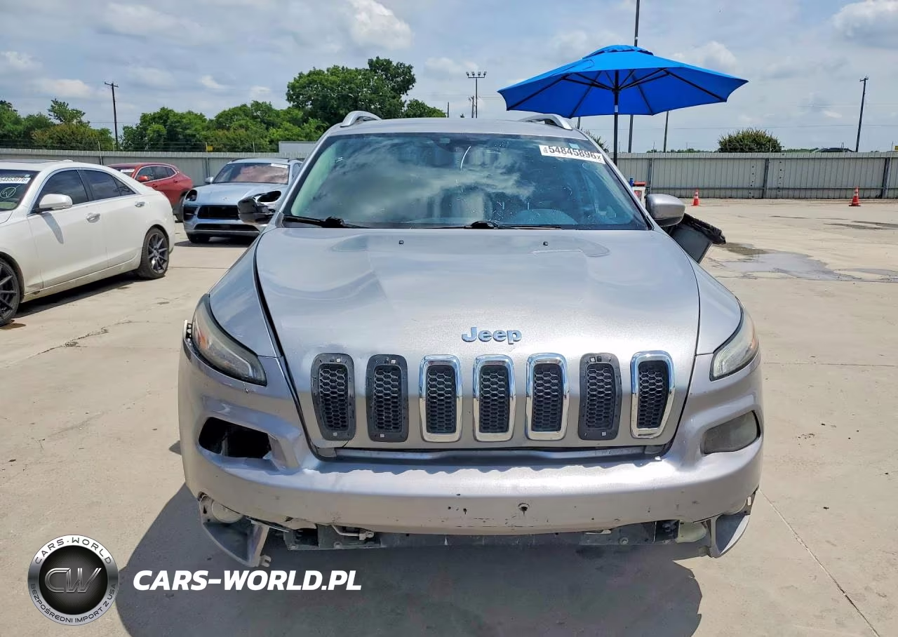 2016 Jeep Cherokee Latitude VIN:1C4PJLCB0GW264059 - 5
