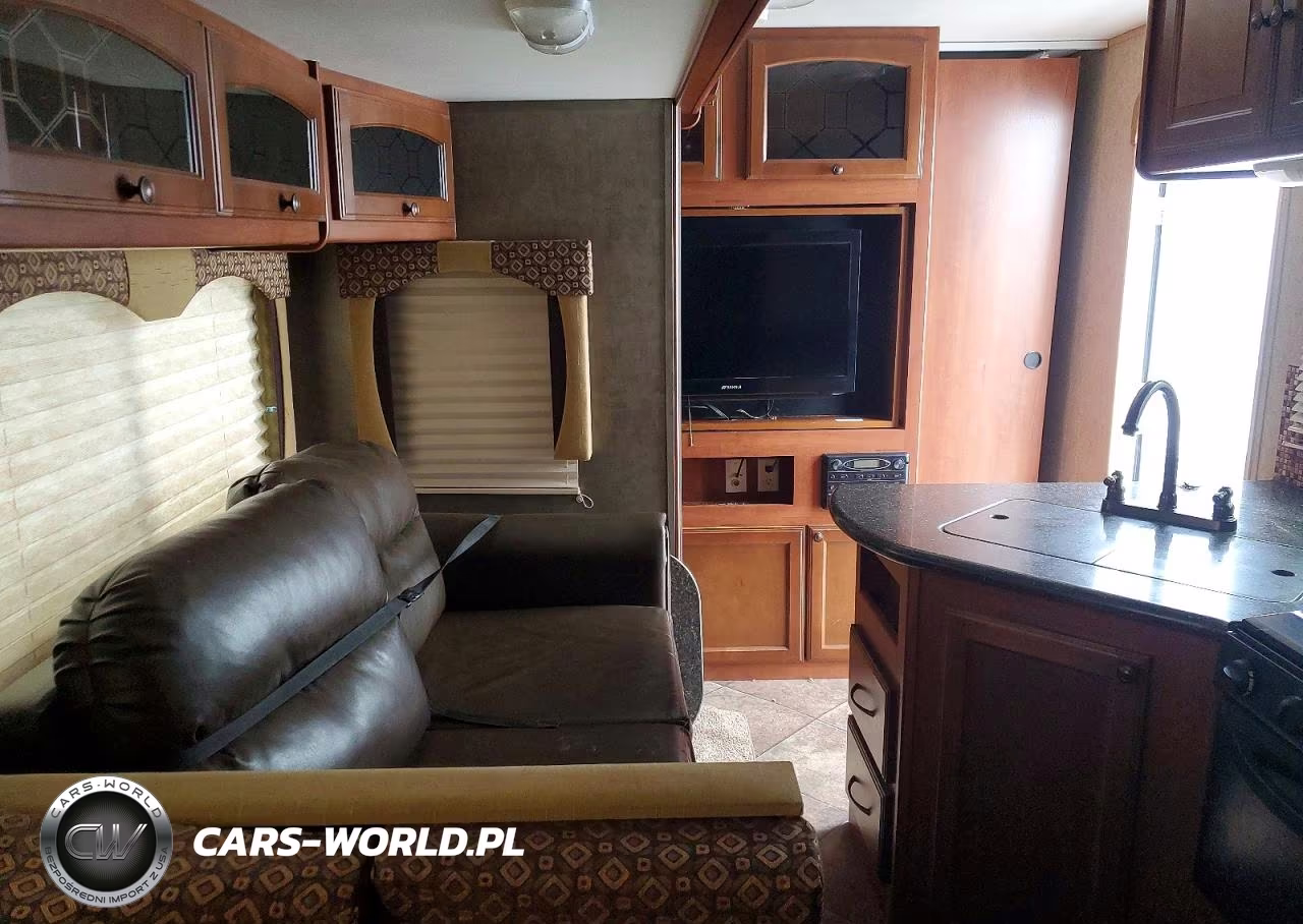 2013 Heartland North Trail Camper VIN:5SFNB3526DE260016 - 5