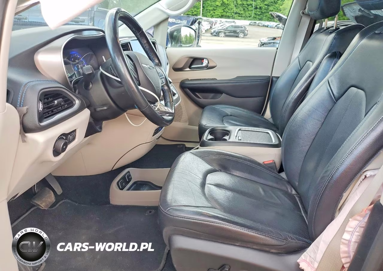 2021 Chrysler Pacifica Touring L VIN:2C4RC1BG0MR605419 - 7