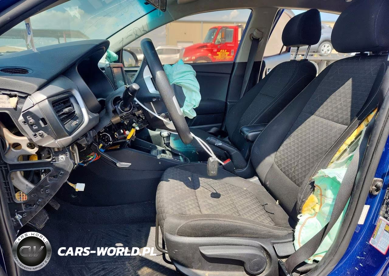 2020 Kia Rio S VIN:3KPA24AD2LE311562 - 7