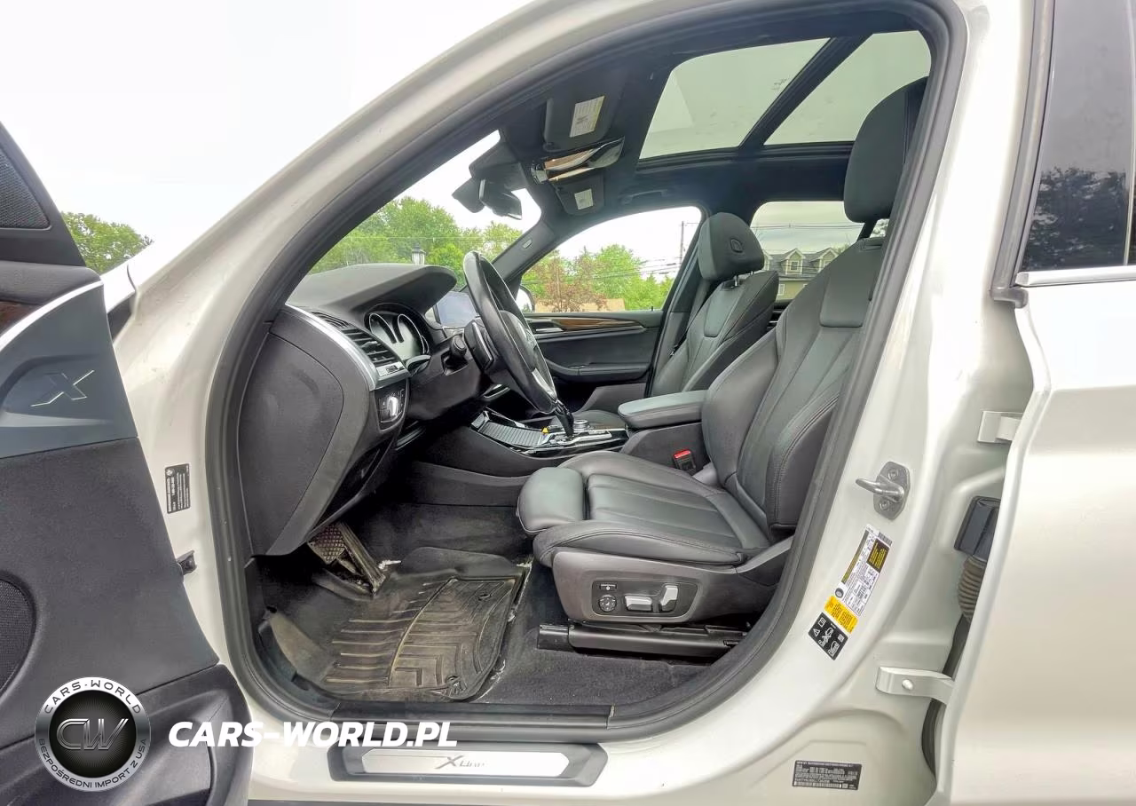 2020 BMW X3 xDrive30I VIN:5UXTY5C05LLT35268 - 11