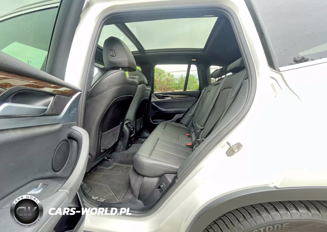 2020 BMW X3 xDrive30I VIN:5UXTY5C05LLT35268 - 12