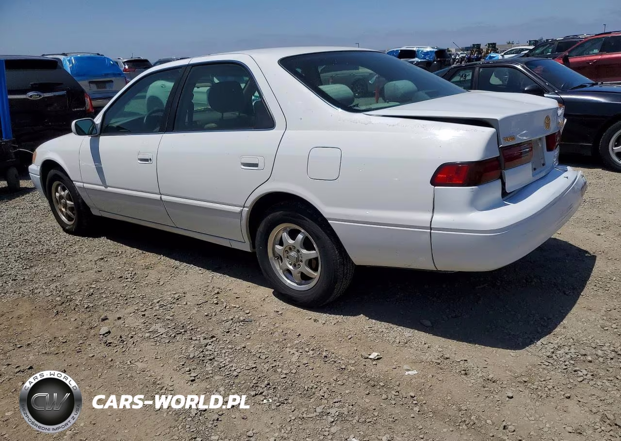 1999 Toyota Camry Le VIN:JT2BG22K8X0285550 - 2