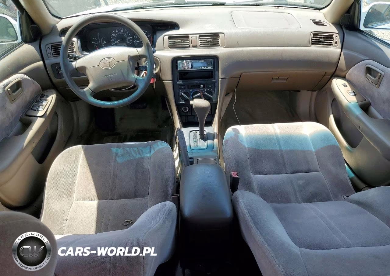 1999 Toyota Camry Le VIN:JT2BG22K8X0285550 - 8