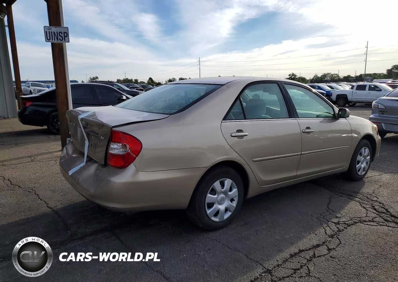 2004 Toyota Camry Le VIN:4T1BE32K94U794307 - 3