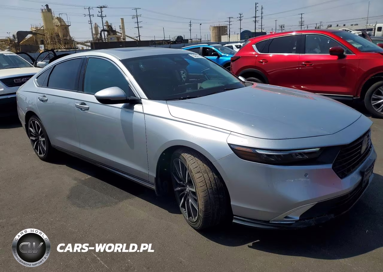 2025 Honda Accord Touring Hybrid VIN:1HGCY2F82SA036124 - 4