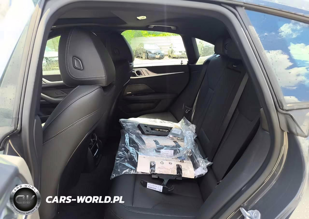 2026 BMW I4 xDrive 40 VIN:WBY43HD06TFW38609 - 11