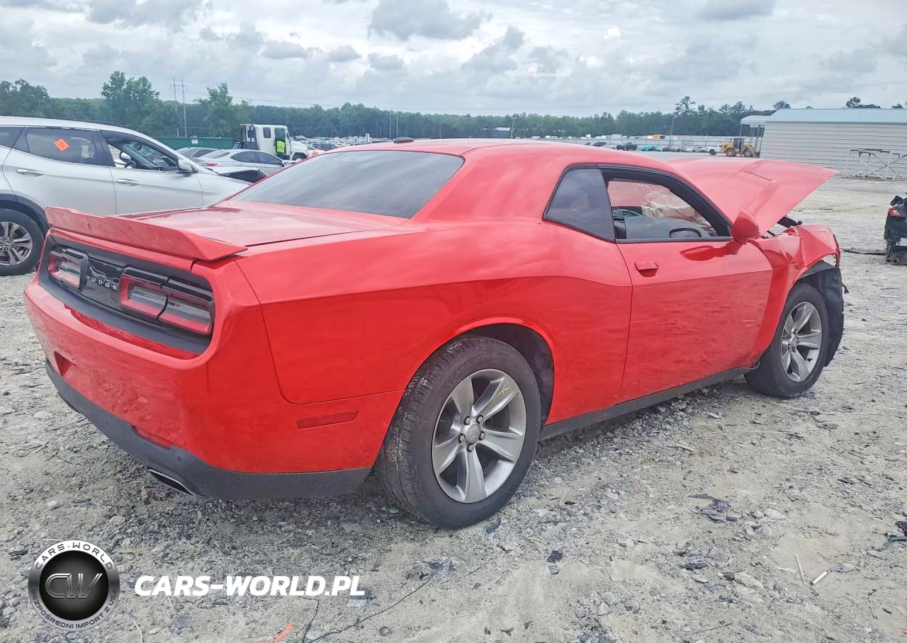 2018 Dodge Challenger Sxt VIN:2C3CDZAG7JH116220 - 3