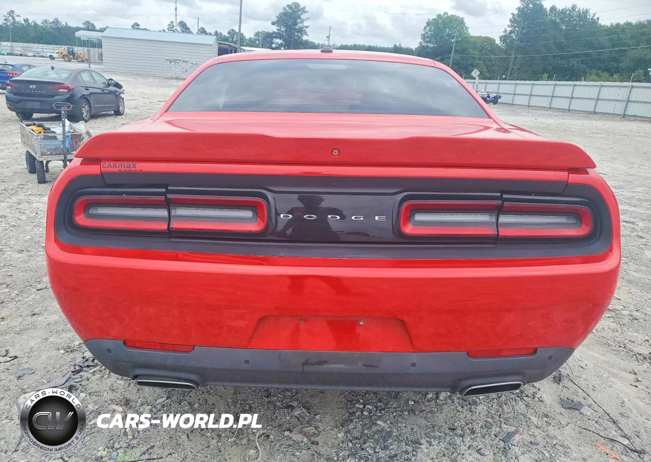 2018 Dodge Challenger Sxt VIN:2C3CDZAG7JH116220 - 6
