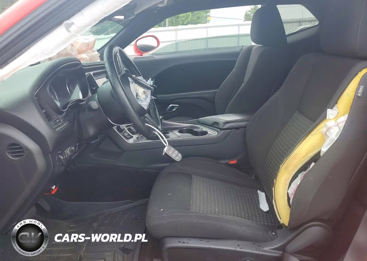 2018 Dodge Challenger Sxt VIN:2C3CDZAG7JH116220 - 7
