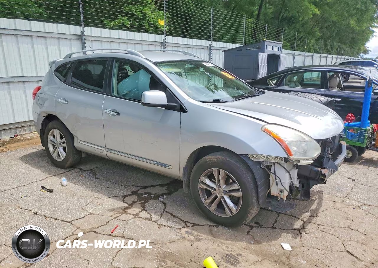 2013 Nissan Rogue S VIN:JN8AS5MV0DW654053 - 4