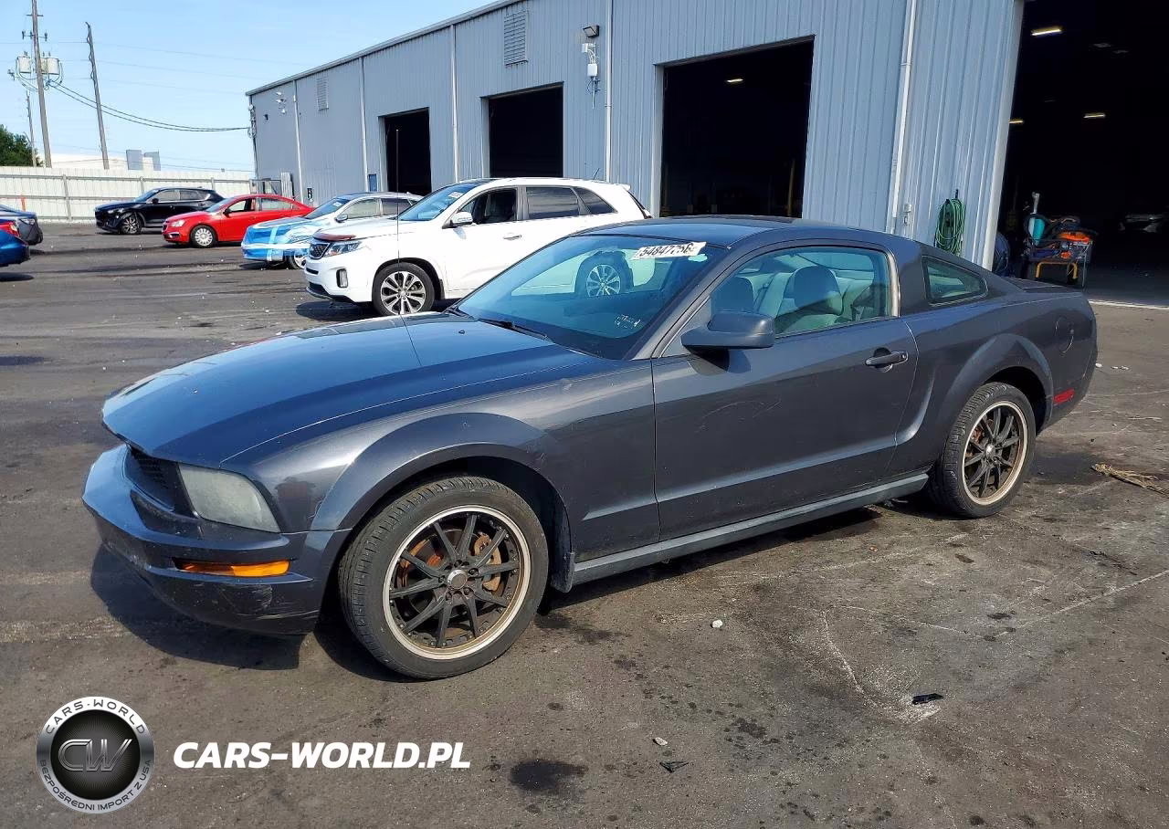 2008 Ford Mustang – zdjęcie 1 z 12