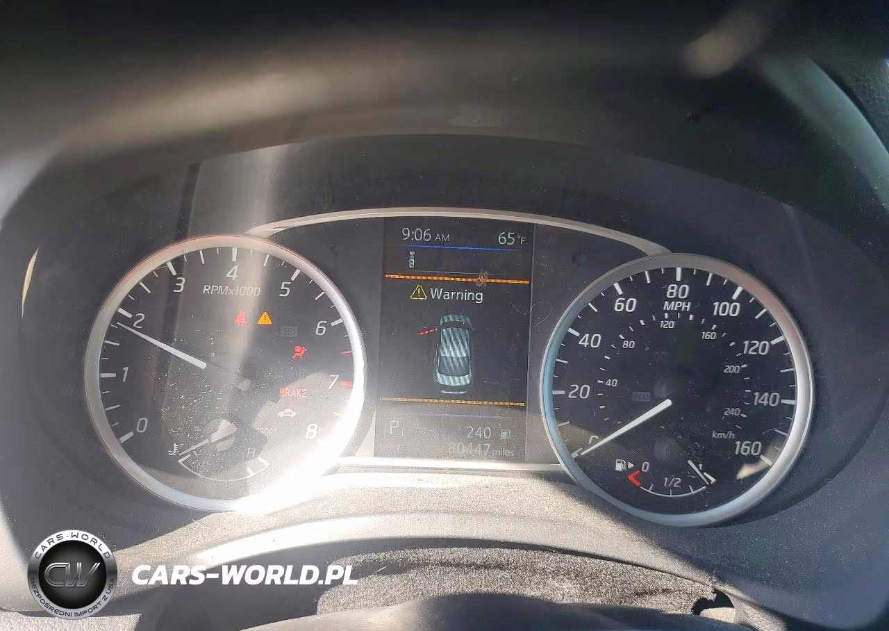 2019 Nissan Sentra S VIN:3N1AB7AP0KY227896 - 9