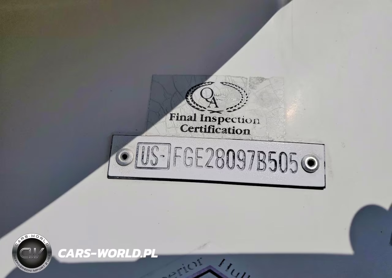 2005 Cobalt Boat VIN:FGE28097B505 - 10