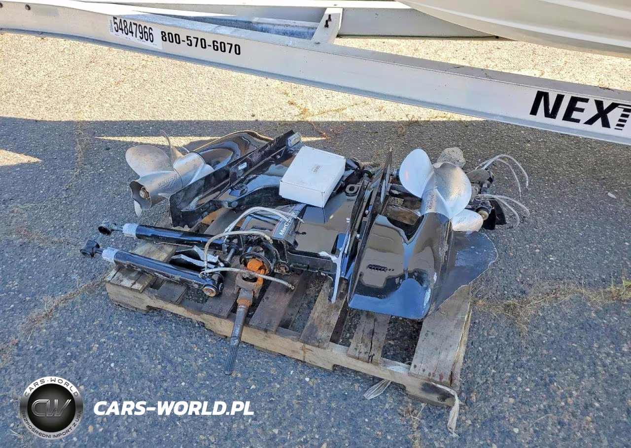 2005 Cobalt Boat VIN:FGE28097B505 - 9