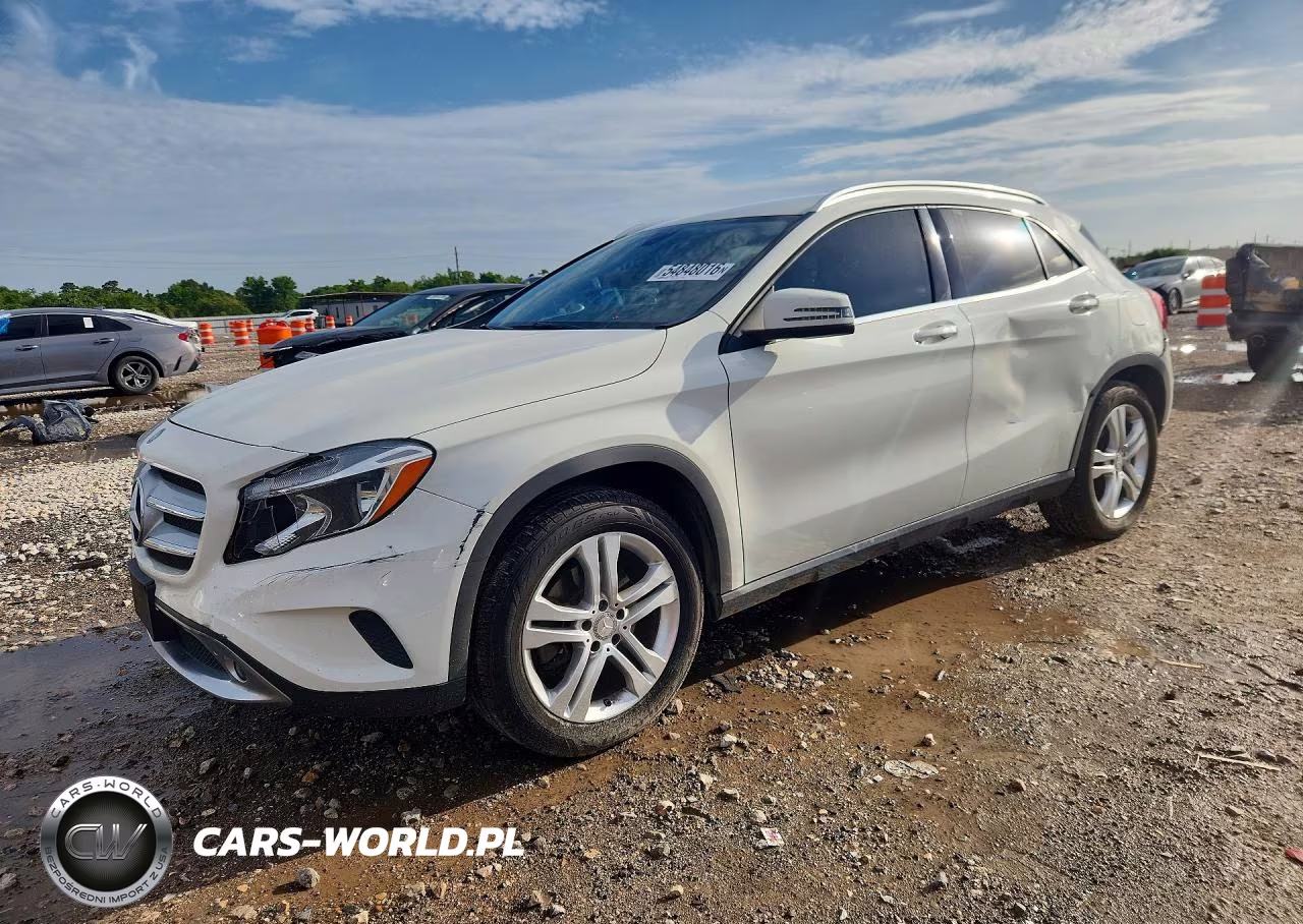 2015 Mercedes-Benz Gla 250 4Matic – zdjęcie 1 z 12