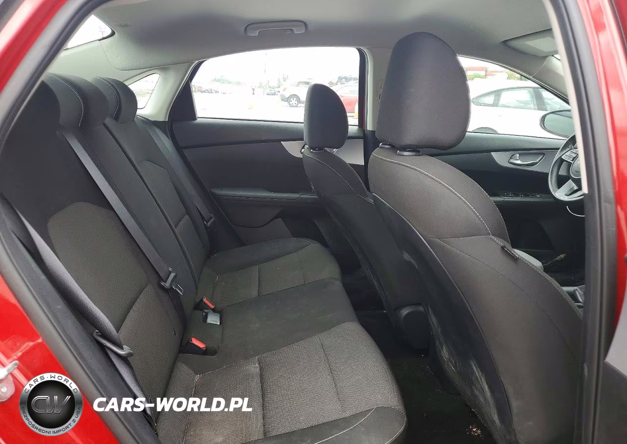 2024 Kia Forte Lxs VIN:3KPF24AD9RE701444 - 10