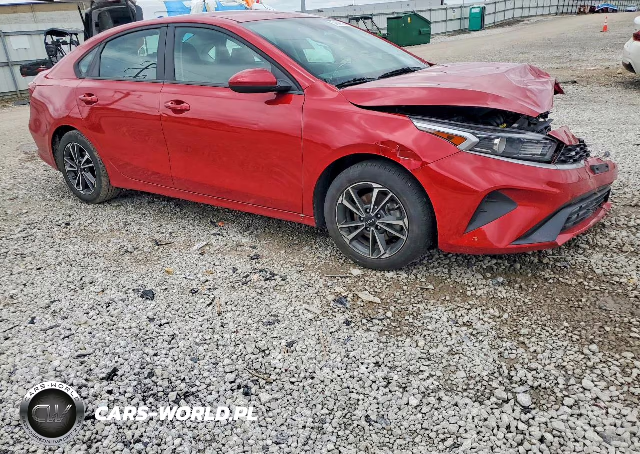 2024 Kia Forte Lxs VIN:3KPF24AD9RE701444 - 4