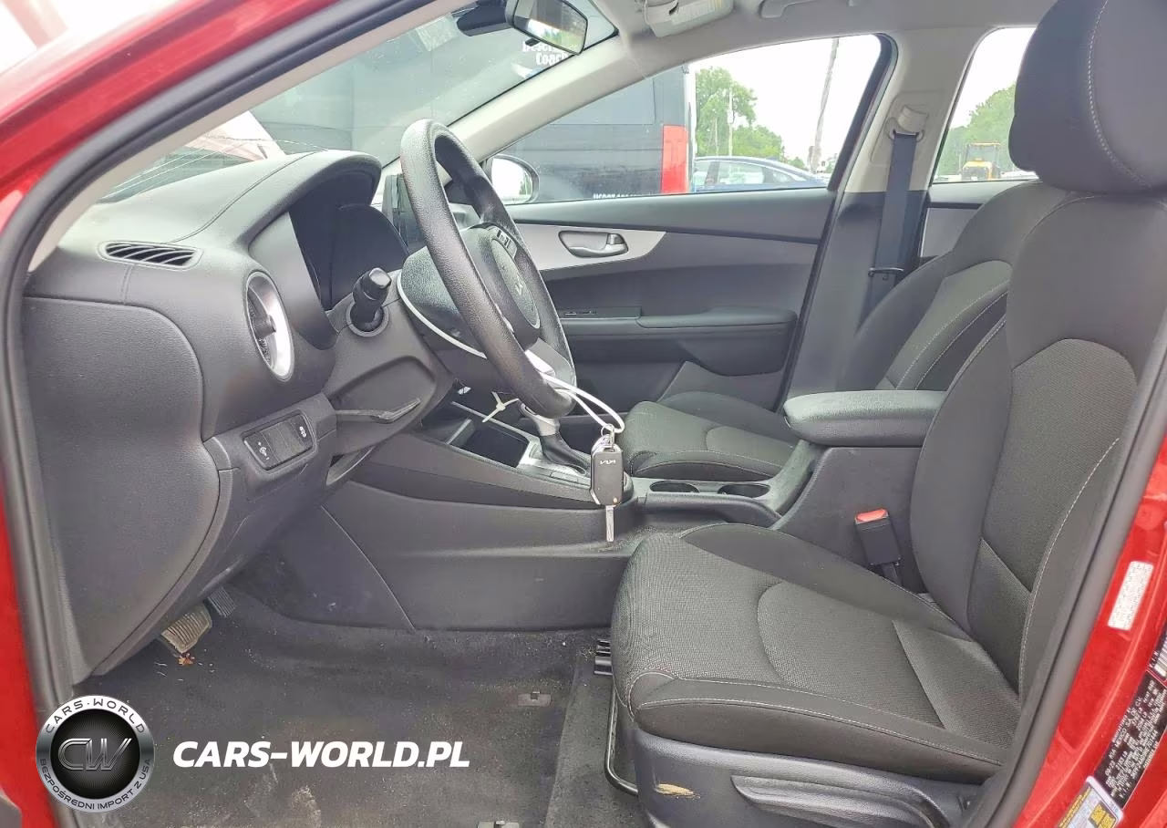 2024 Kia Forte Lxs VIN:3KPF24AD9RE701444 - 7