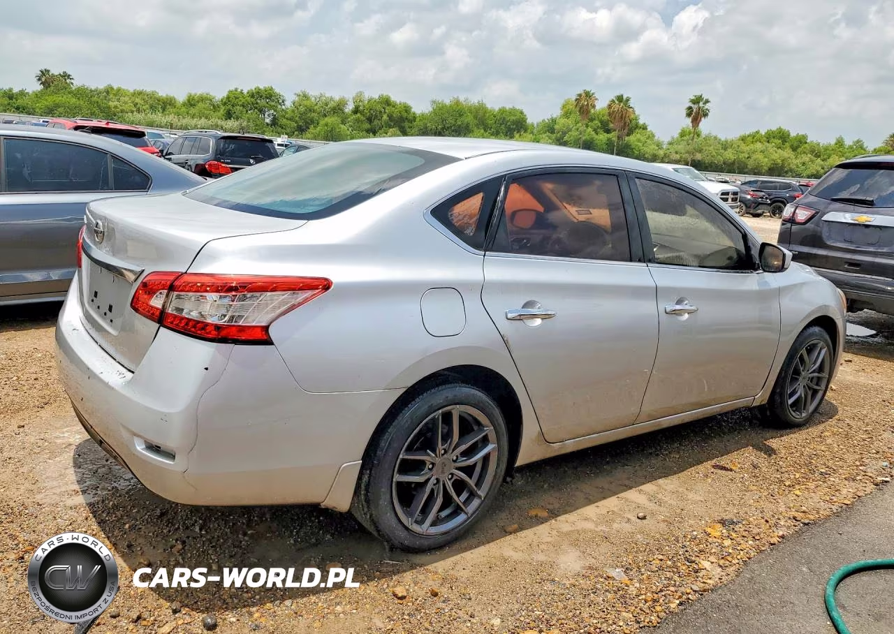 2015 Nissan Sentra S VIN:3N1AB7AP0FY230836 - 3