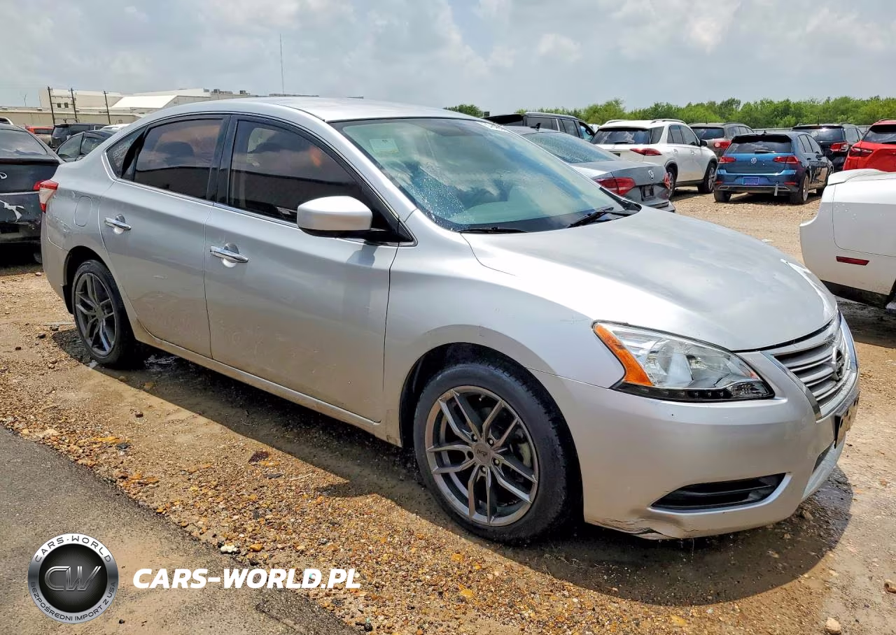 2015 Nissan Sentra S VIN:3N1AB7AP0FY230836 - 4