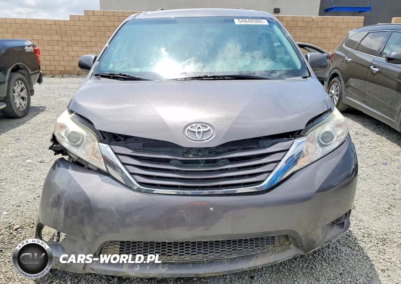 2017 Toyota Sienna Le VIN:5TDKZ3DC7HS774386 - 5
