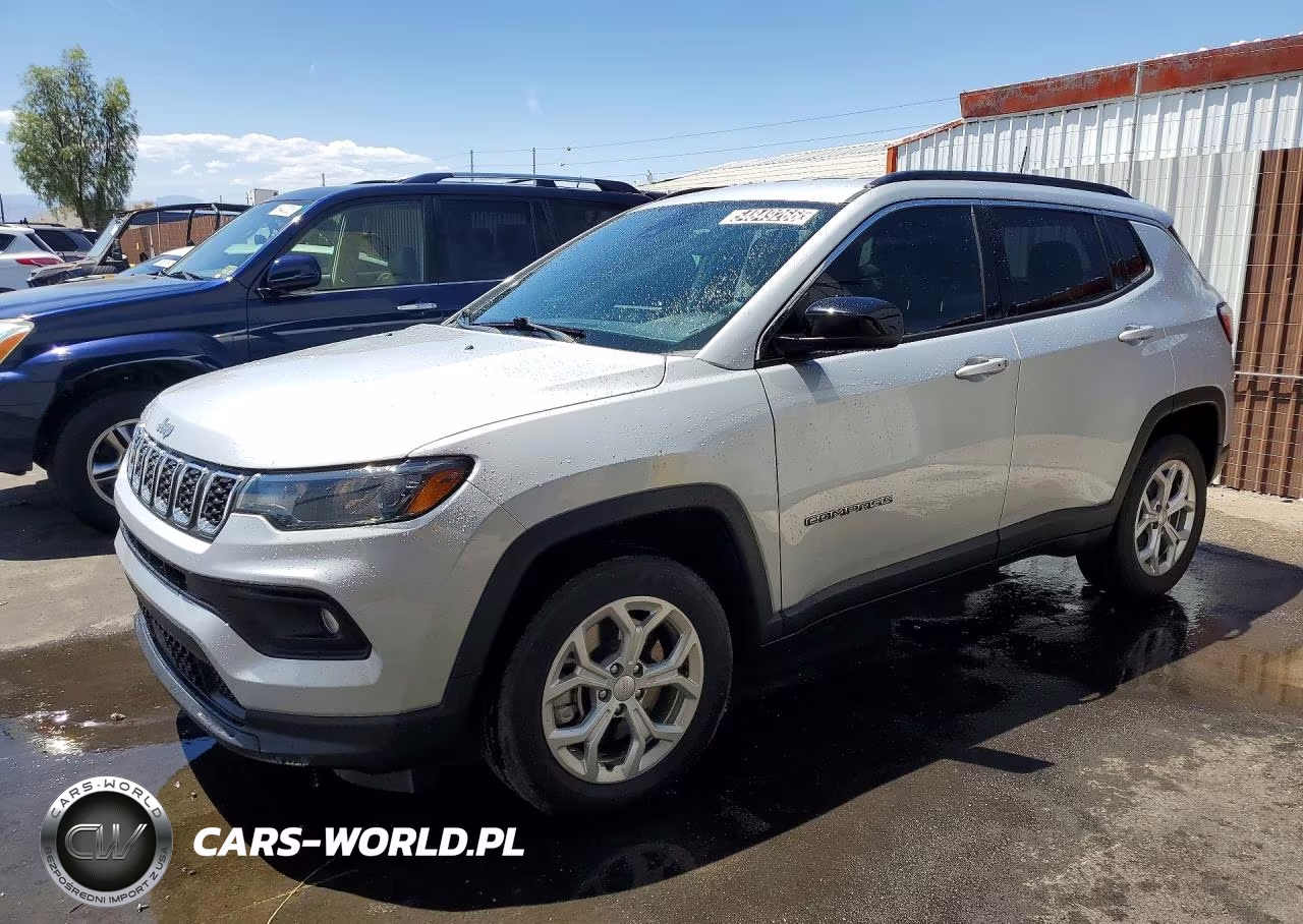 2024 Jeep Compass Latitude – zdjęcie 1 z 12