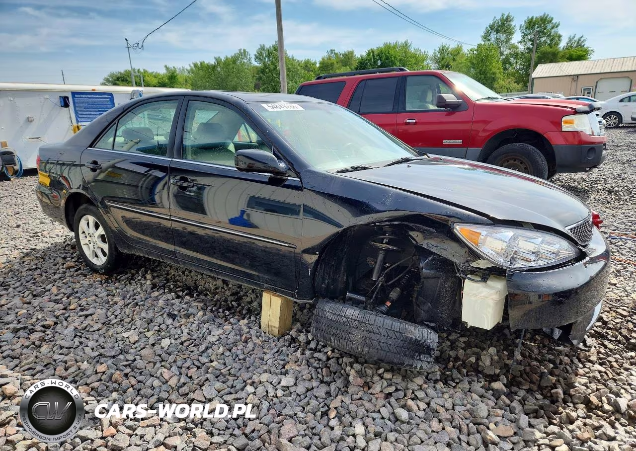 2005 Toyota Camry Xle VIN:4T1BE30K45U097535 - 4