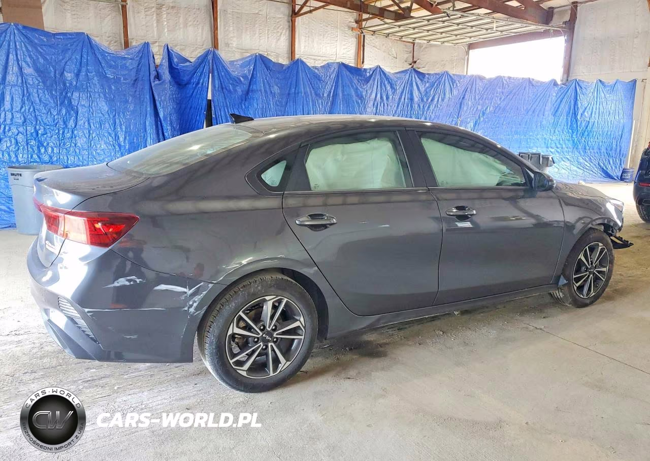 2024 Kia Forte Lxs VIN:3KPF24AD1RE829757 - 3