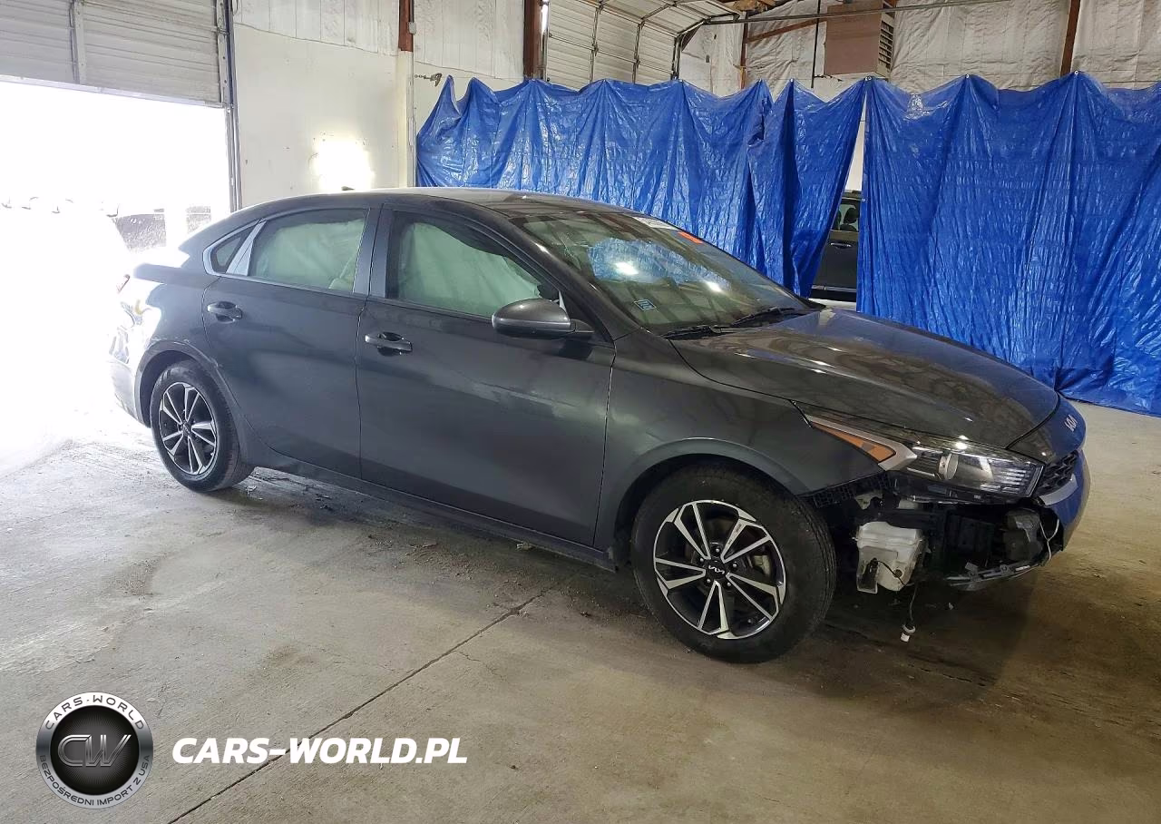 2024 Kia Forte Lxs VIN:3KPF24AD1RE829757 - 4