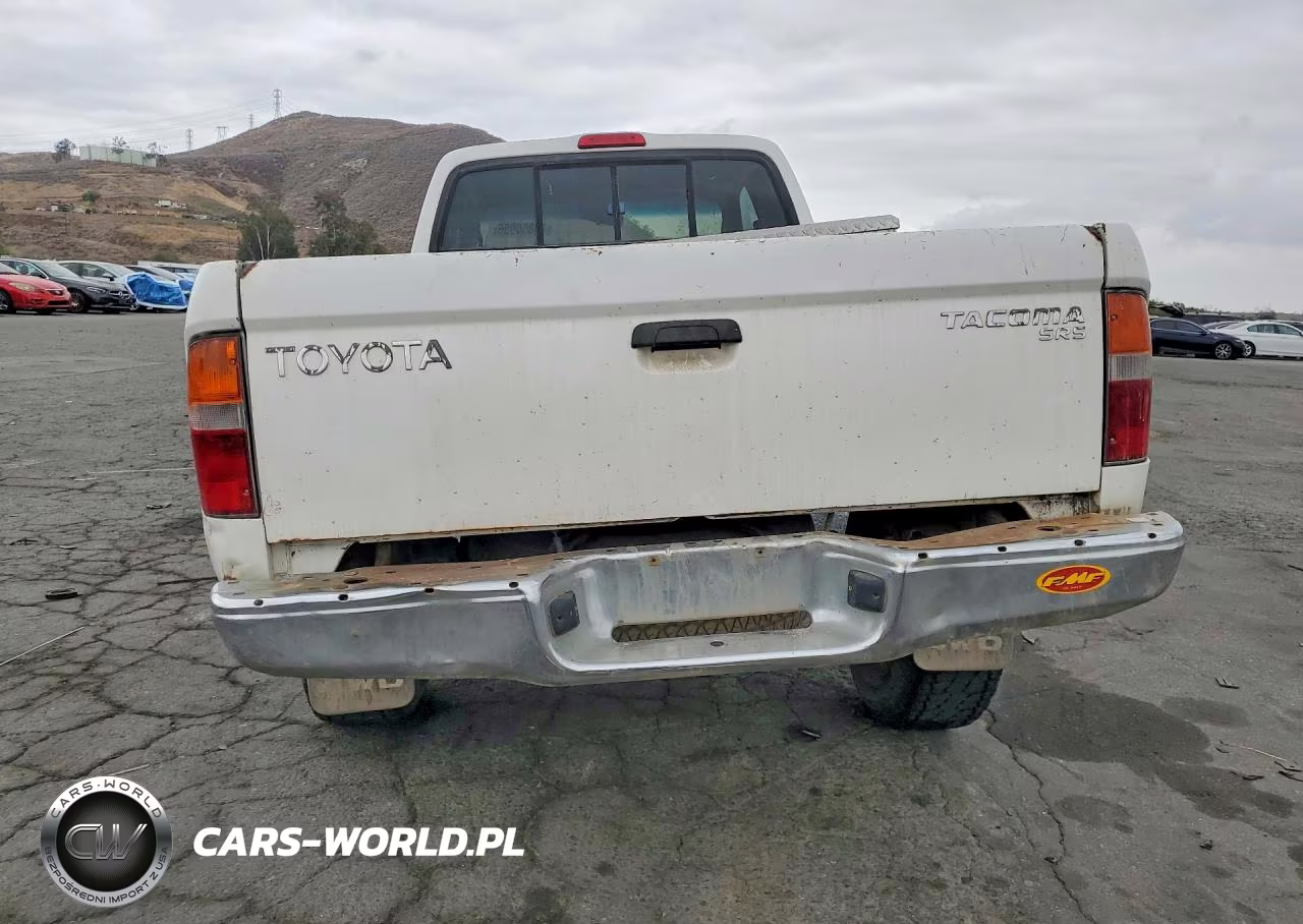2000 Toyota Tacoma Xtracab VIN:5TEWM72N7YZ698683 - 6