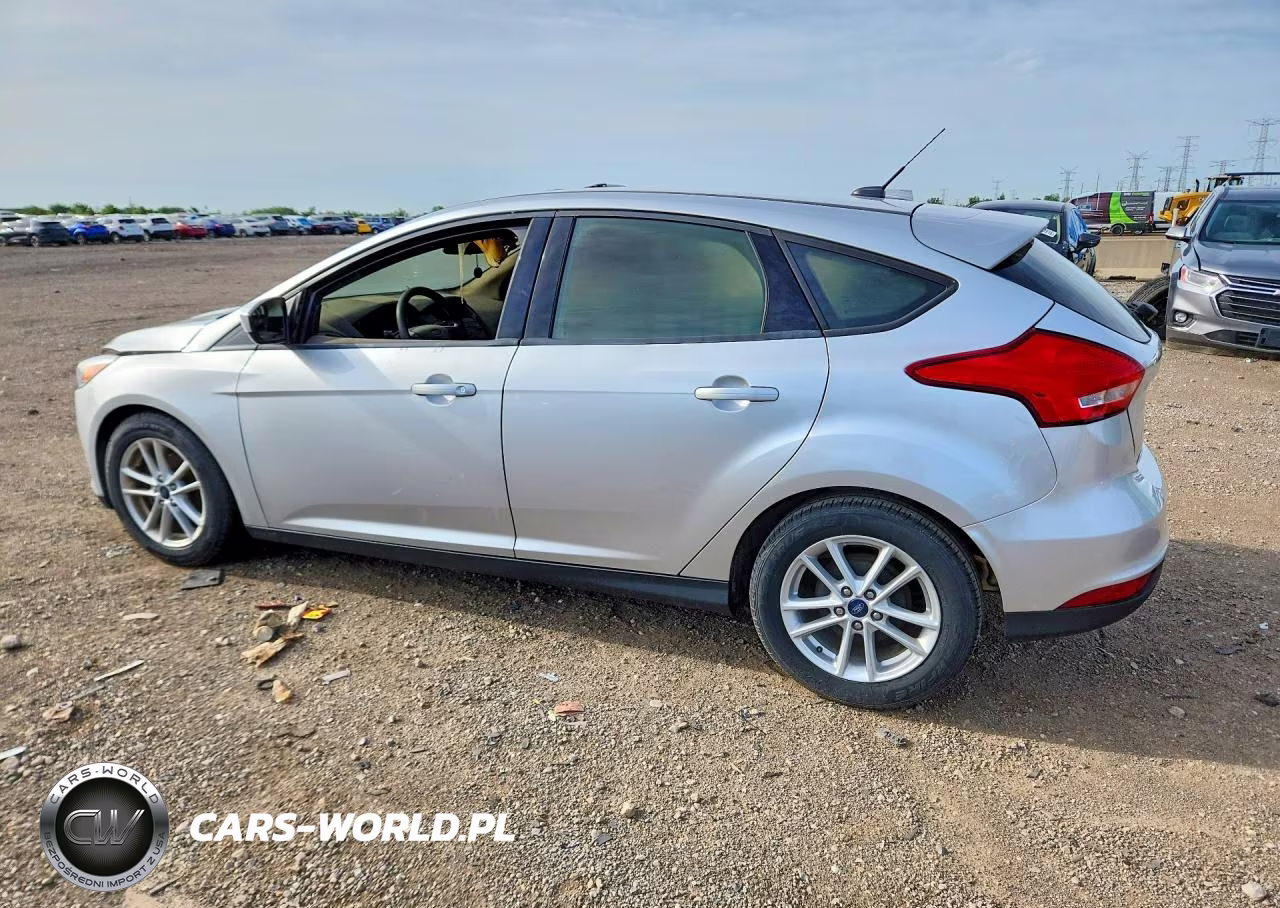 2018 Ford Focus Se VIN:1FADP3K29JL257192 - 2