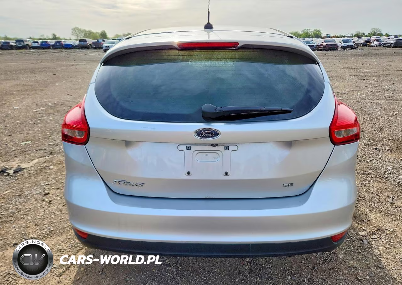 2018 Ford Focus Se VIN:1FADP3K29JL257192 - 6