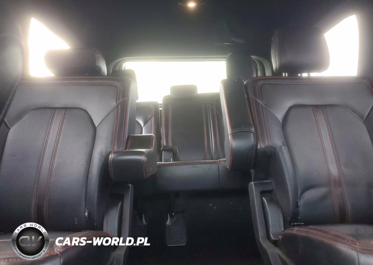 2020 Ford Expedition Limited VIN:1FMJU2ATXLEA17825 - 10
