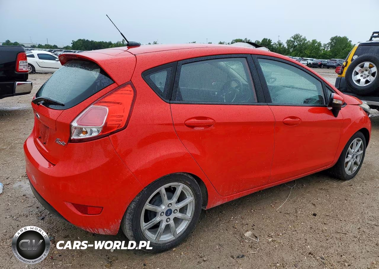 2015 Ford Fiesta Se VIN:3FADP4EJ7FM210824 - 3