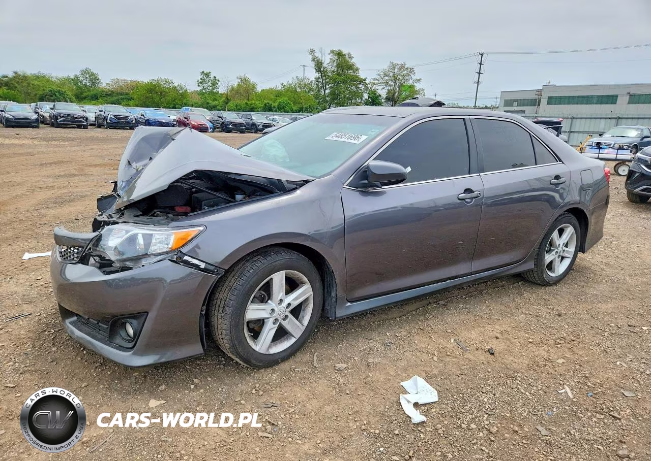 2014 Toyota Camry Se – zdjęcie 1 z 12