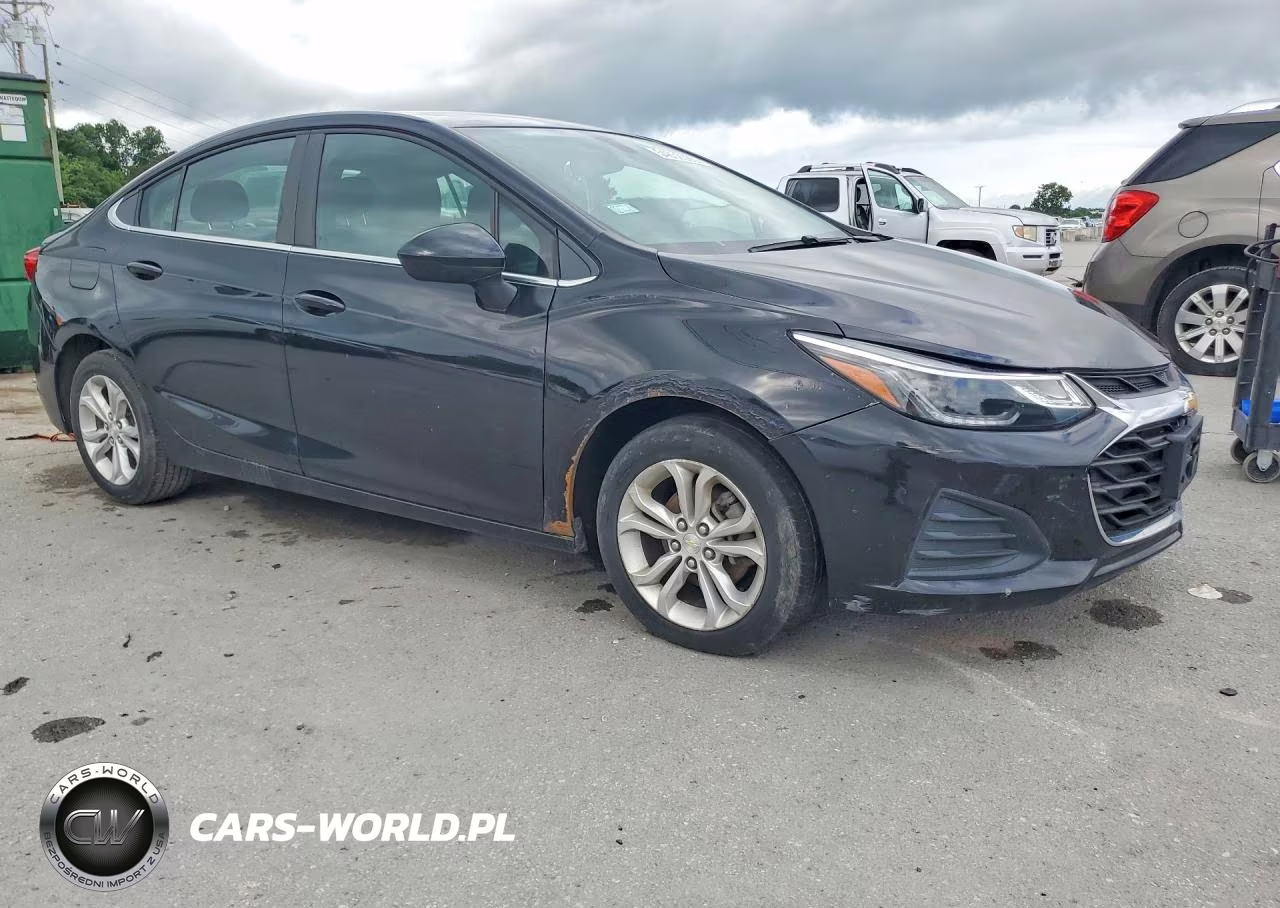 2019 Chevrolet Cruze Lt VIN:1G1BE5SM3K7145964 - 4