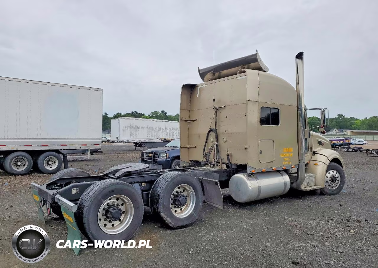2008 Peterbilt 386 Semi Truck VIN:1XPHDB9X88D755824 - 4