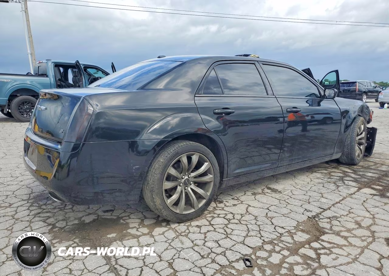 2014 Chrysler 300 S VIN:2C3CCABG0EH222128 - 3
