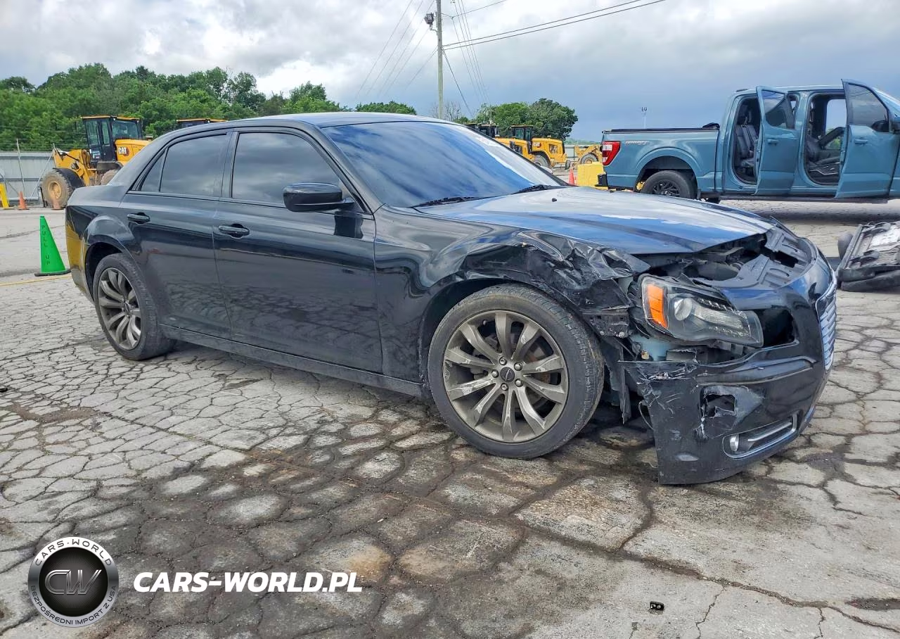 2014 Chrysler 300 S VIN:2C3CCABG0EH222128 - 4