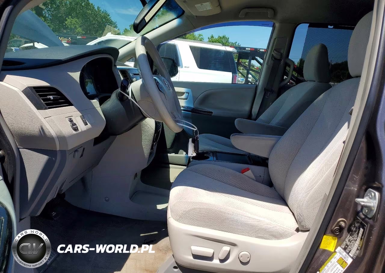 2012 Toyota Sienna Le VIN:5TDKK3DC2CS263830 - 7