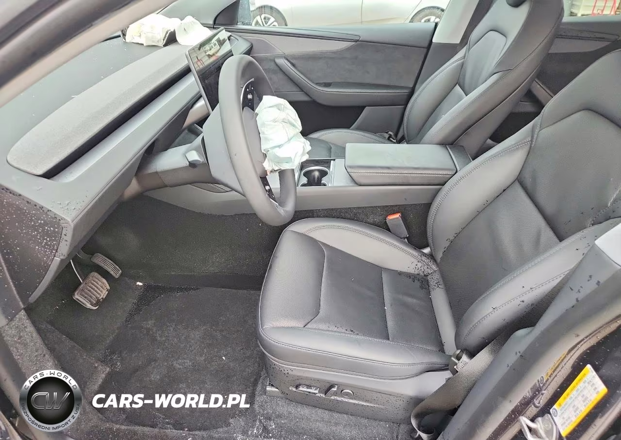 2026 Tesla Model Y VIN:7SAYGDED7TA461039 - 7