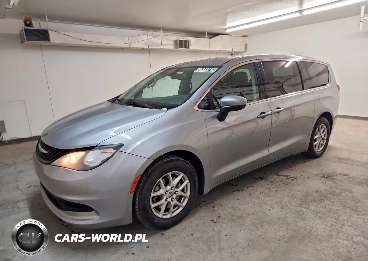 2021 Chrysler Voyager Lx
