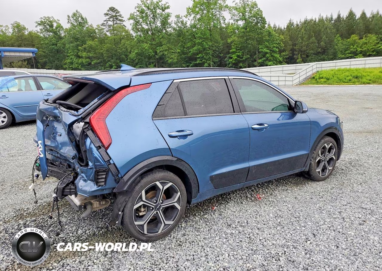 2025 Kia Niro Sx Touring VIN:KNDCT3LE2S5271063 - 3