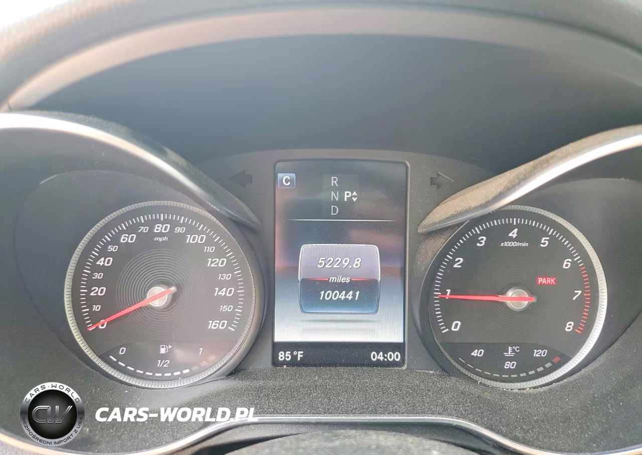2017 Mercedes-Benz C 300 4Matic VIN:55SWF4KB6HU208815 - 9